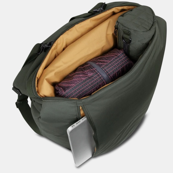 Timbuk 2 Jet Set Travel Duffel Backpack - Picture 6 of 13